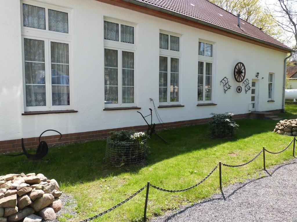 Landhaus Dargelin Hotel Behrenhoff Exterior foto