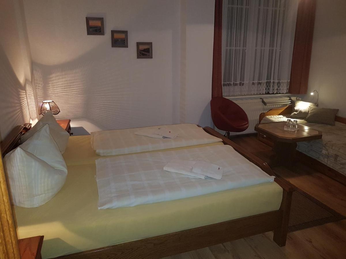 Landhaus Dargelin Hotel Behrenhoff Habitación foto